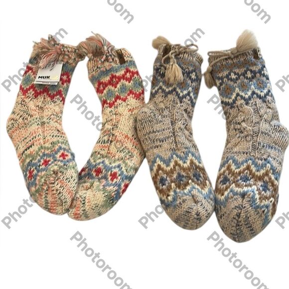 MUK LUKS BUNDLE Two pair of Women's Cottage Faux Fur Crew Socks, Size 6-10, NWT - Picture 1 of 12